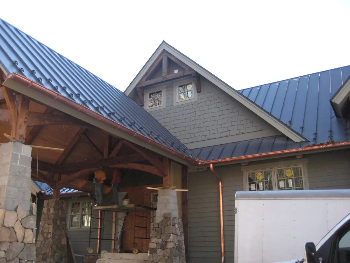 Craftsman Roofing team delivering quality roofing work in Grovemont